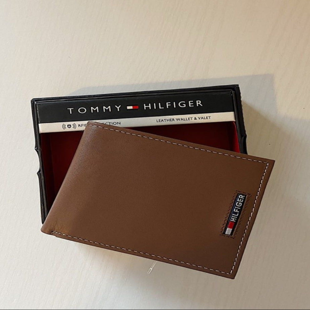 BROWN LEATHER WALLET